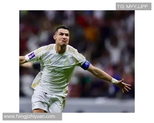 哪个足球明星的儿子在球场上最具潜力和实力引发关注与讨论