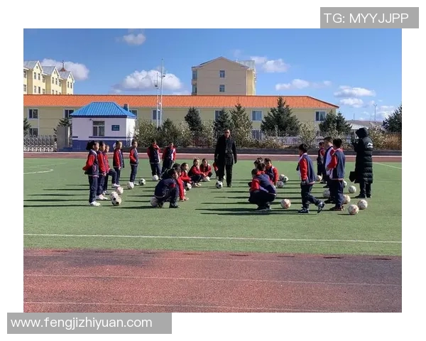 足球明星鞋子艺术创作展现运动激情与个性风采的精彩瞬间